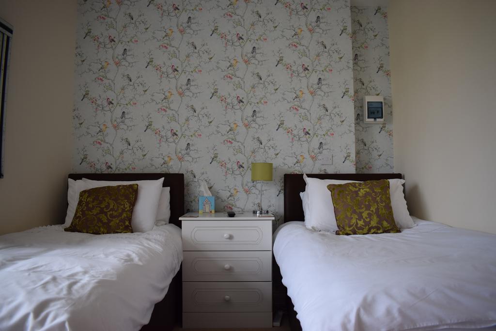 Barton Guest House ภายนอก รูปภาพ